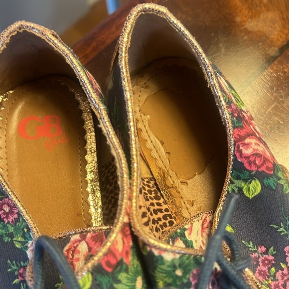 GB Girls fabric floral shoe flats lace up size 8 good condition - Picture 12 of 12